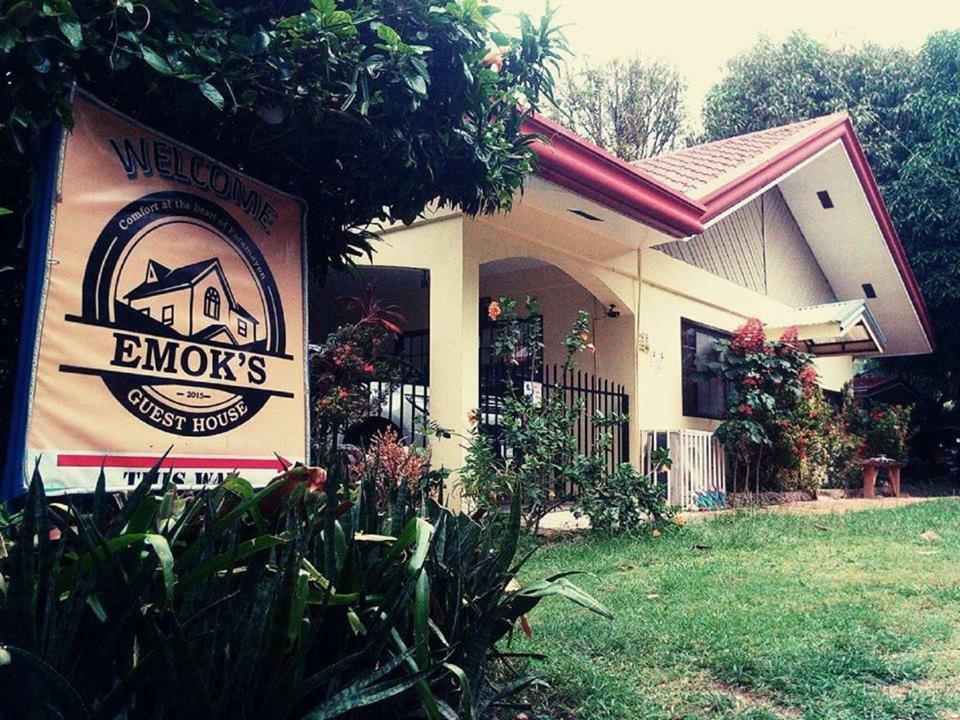 Emoks Guest House Moalboal Eksteriør bilde